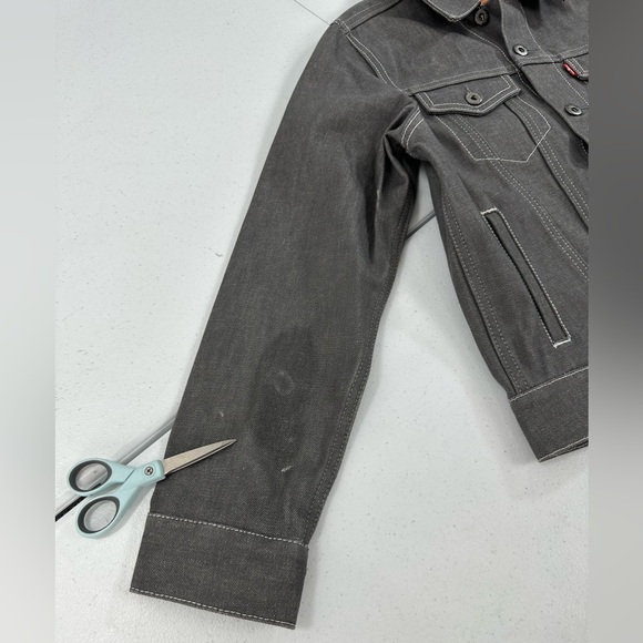 Levi's Big Boys' Classic Grey Denim Trucker Jacket Youth Medium 10-12 - Picture 10 of 11